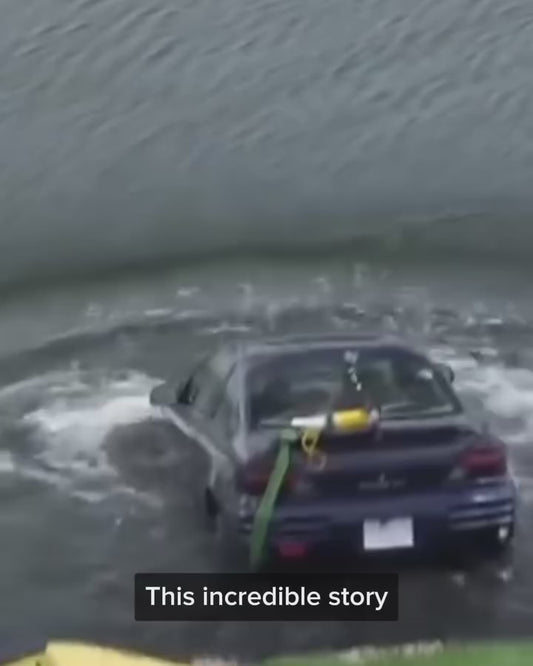 🎁VENTA FLASH 70% DE DESCUENTO🎁 Herramienta de Emergencia 2 en 1 – Rompevidrios y Cortacinturón